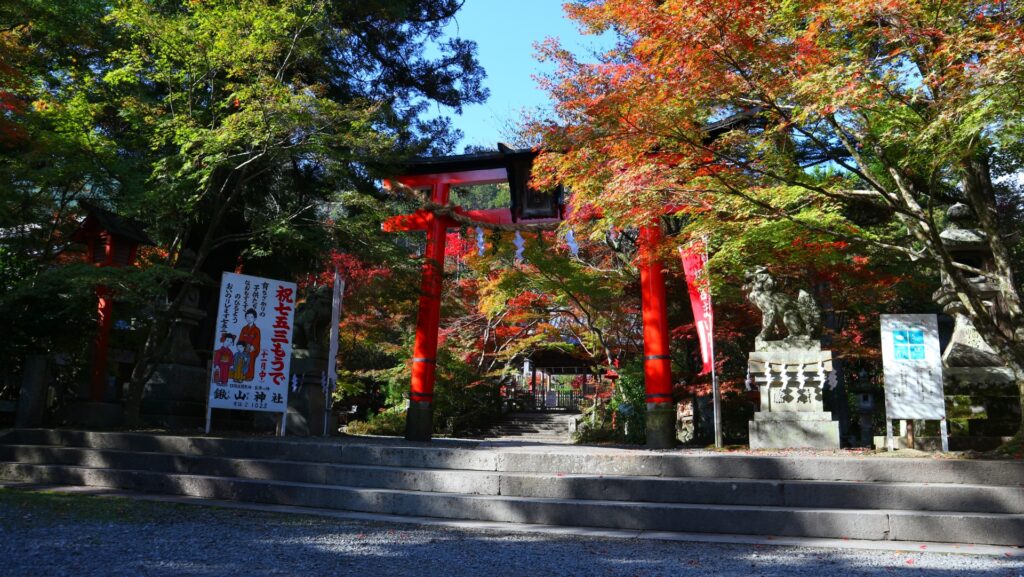 鍬山神社の概要